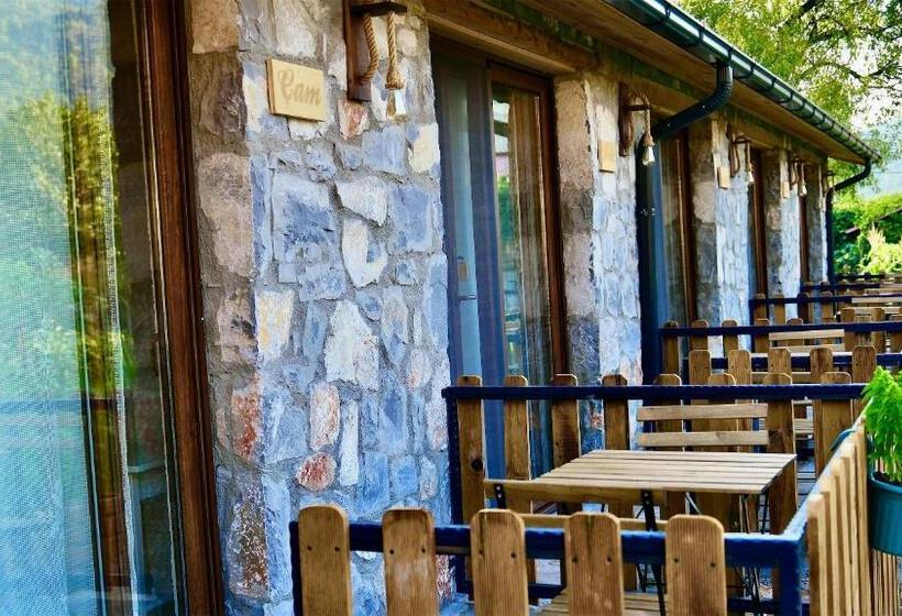 Dedehan Retreat Otel