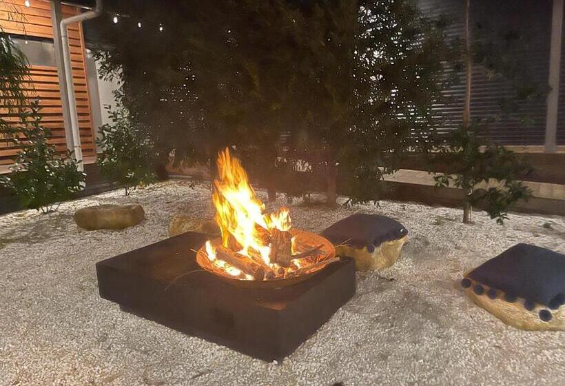 Grape Juice Retreat Rustic Romantic Gateway 5mins To Beaches & Town