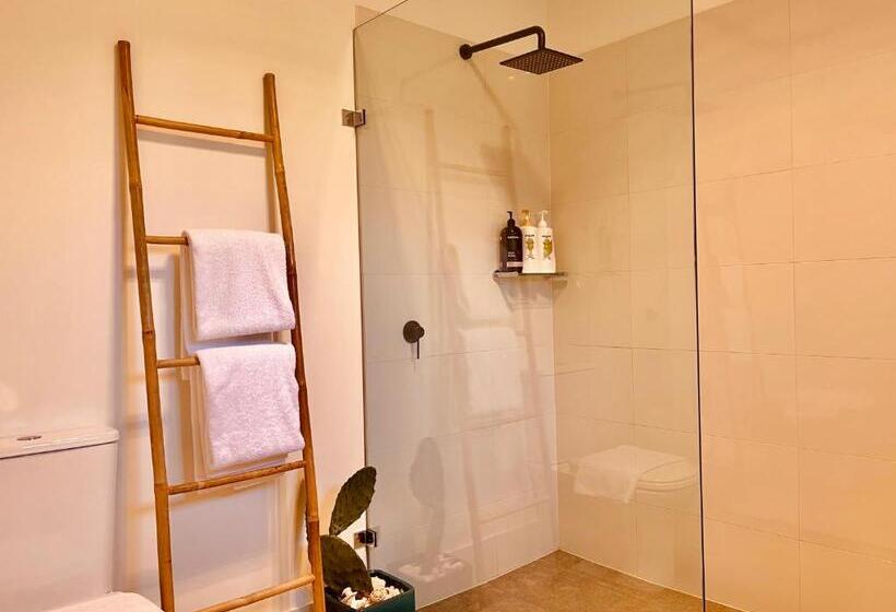 Grape Juice Retreat Rustic Romantic Gateway 5mins To Beaches & Town