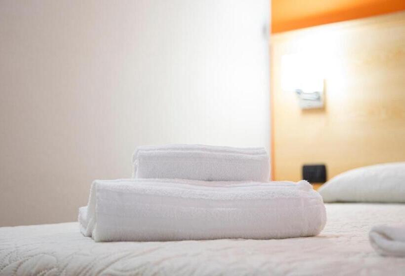 Отель Agriturismo Is Cortillaris