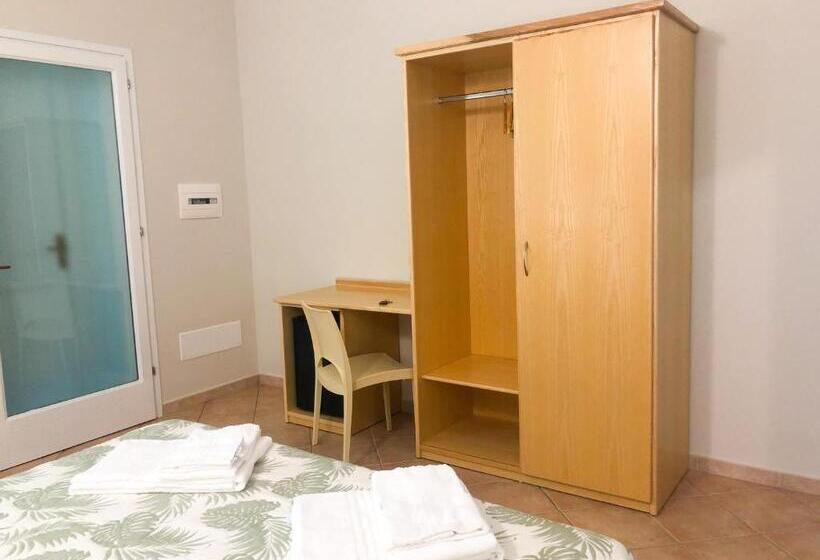 Отель Agriturismo Is Cortillaris