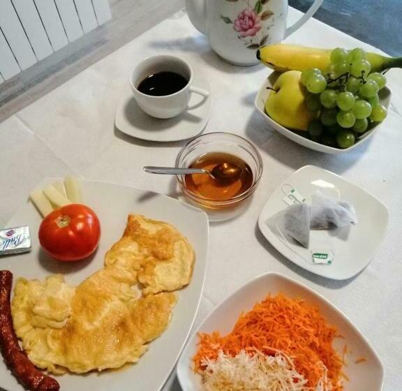 ホテル Agropensiunea Ozon