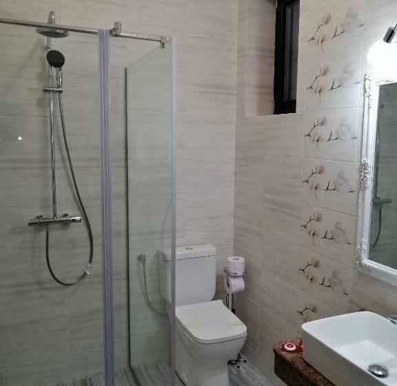 ホテル Agropensiunea Ozon