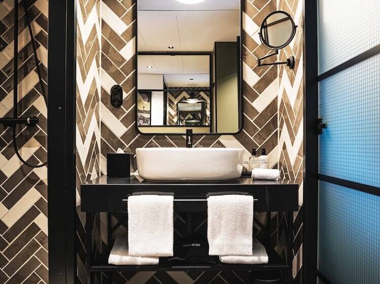 هتل Ameron Munchen Motorworld