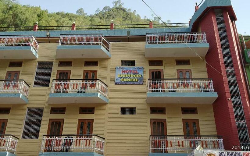 ホテル Bhandari Annexe