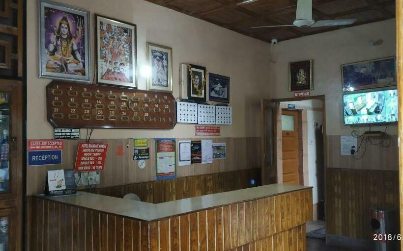 ホテル Bhandari Annexe