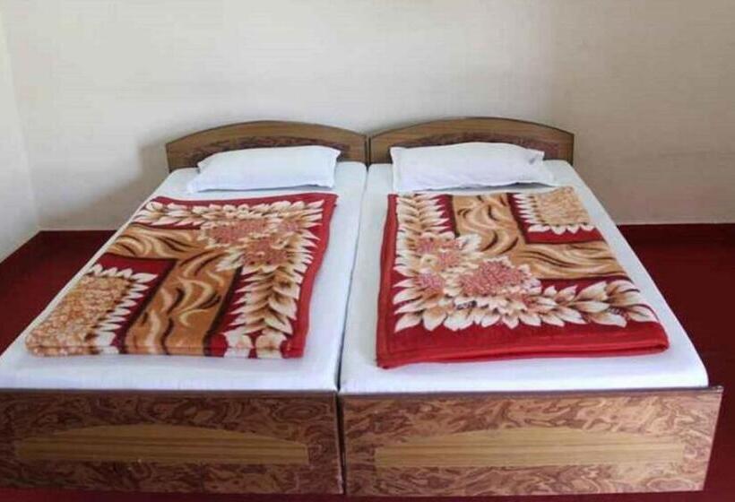 酒店 Divine Palace