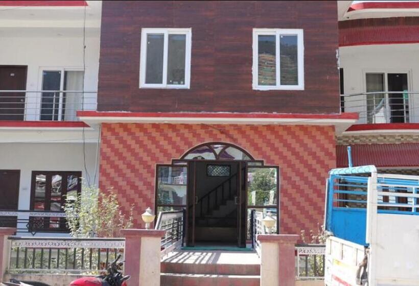 酒店 Divine Palace