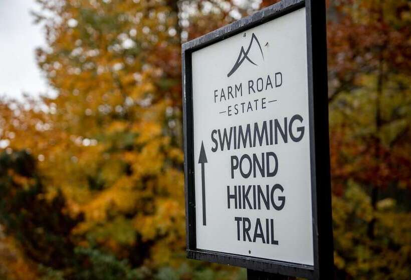 هتل Farm Road Estate
