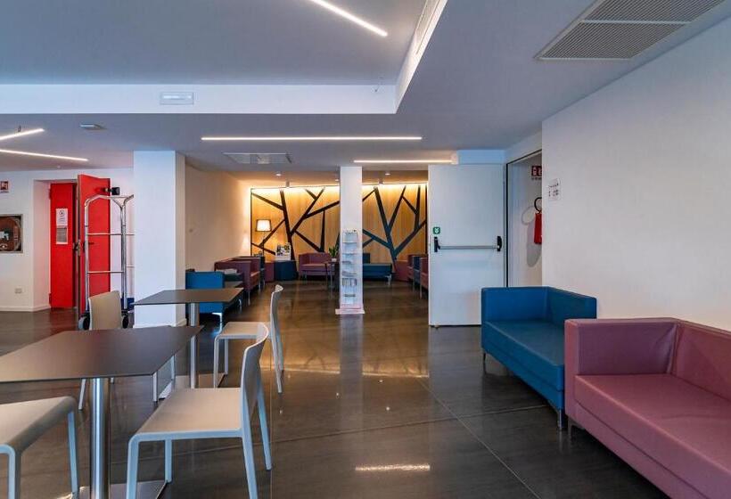 בית מלון כפרי Garni' Foci