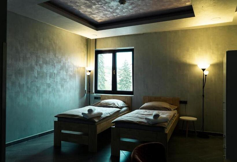 בית מלון כפרי Jurkos