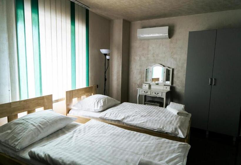 בית מלון כפרי Jurkos