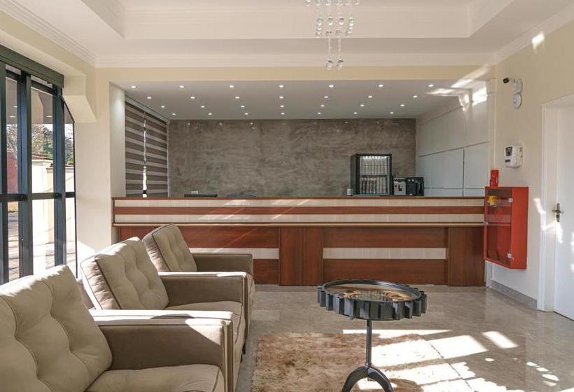 בית מלון כפרי Lago Araras