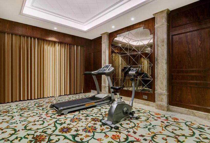 ホテル Lemon Tree Premier, Dwarka