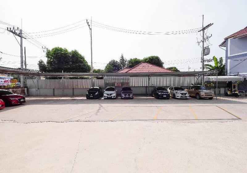 酒店 Oyo 1157 Ploy Pailin Place