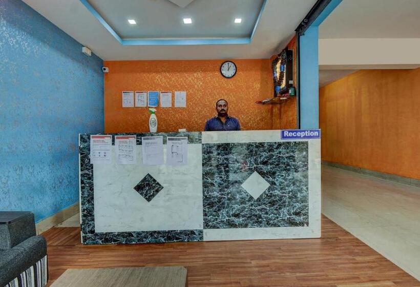 בית מלון כפרי Oyo 75132 K N Residency