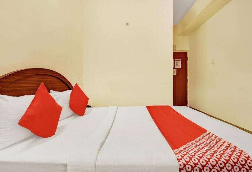בית מלון כפרי Oyo 75132 K N Residency