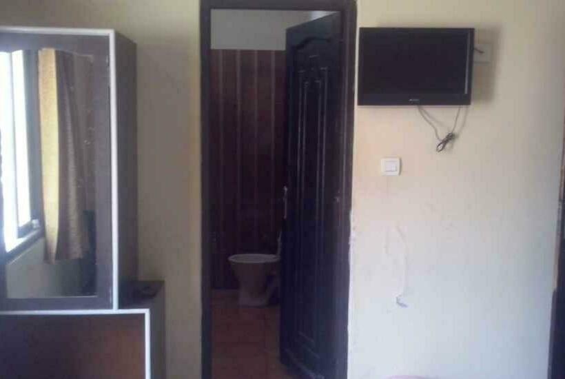 酒店 Radhika Palace