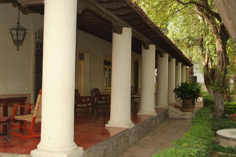 בית מלון כפרי Rancho El Morillo