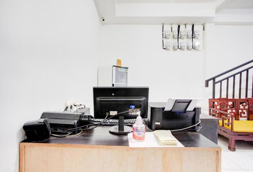 酒店 Vaccinated Staff Spot On 3928 Terrace House Syariah