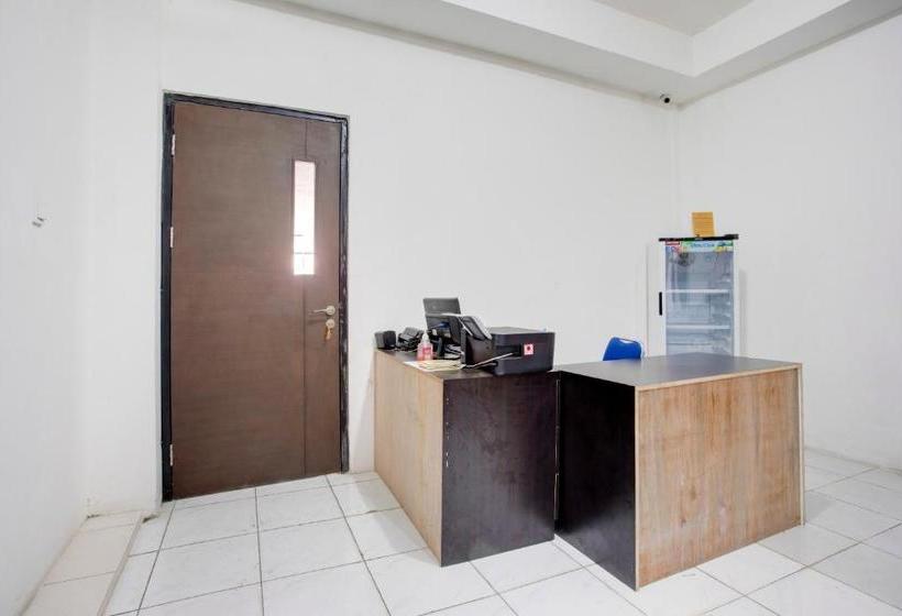 酒店 Vaccinated Staff Spot On 3928 Terrace House Syariah