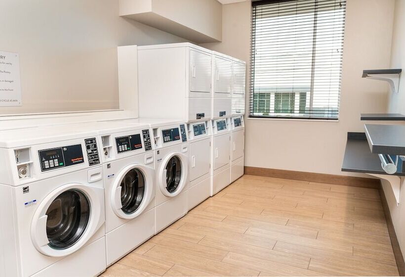 Отель Staybridge Suites Nashville Vanderbilt, An Ihg