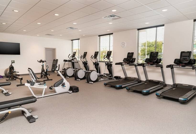 Отель Staybridge Suites Nashville Vanderbilt, An Ihg