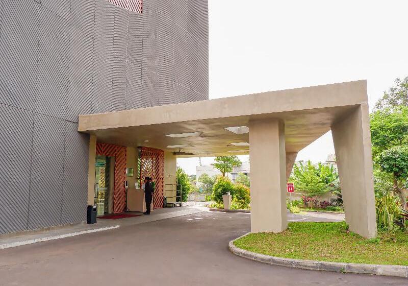 호텔 Swissbelexpress Cilegon