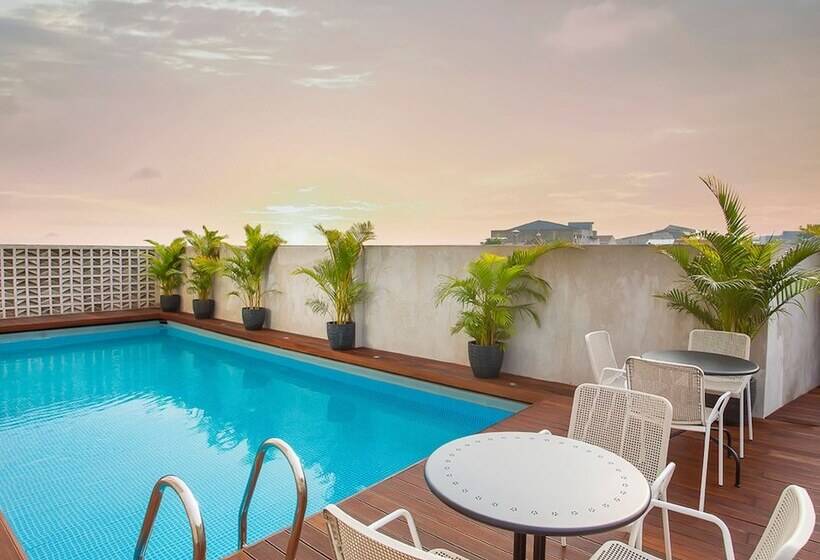 호텔 Swissbelexpress Cilegon