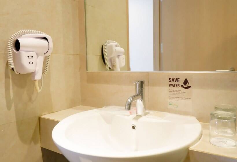 هتل Swissbelexpress Cilegon