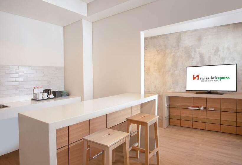 هتل Swissbelexpress Cilegon