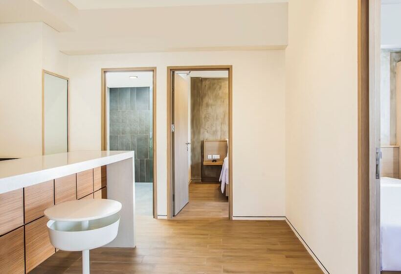 Отель Swissbelexpress Cilegon