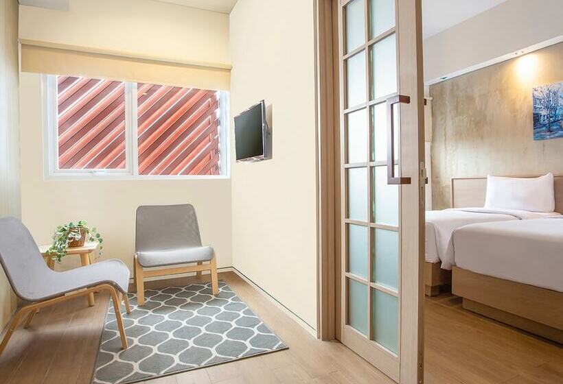 호텔 Swissbelexpress Cilegon