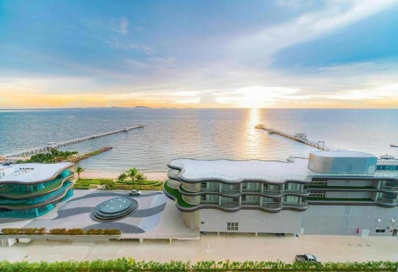 Отель Symphony Of The Sea