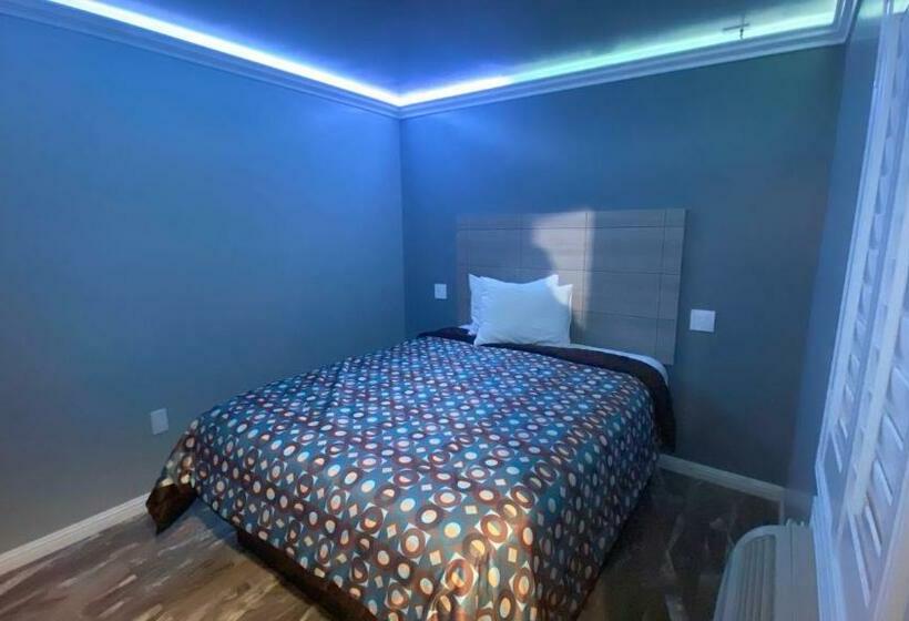 La Perla Motel