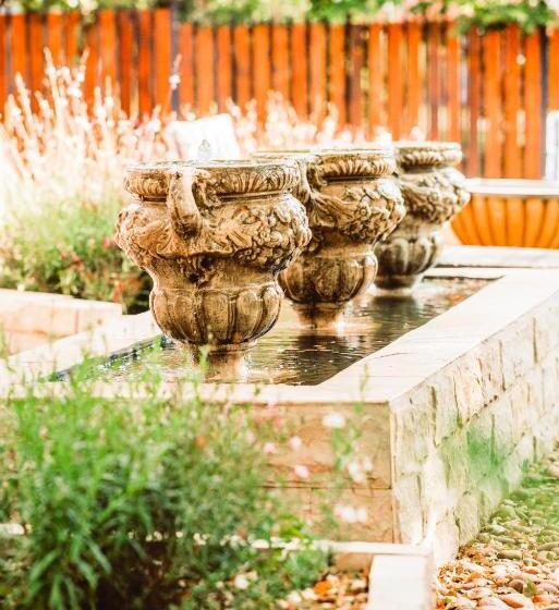 Le Grant Guesthhouse