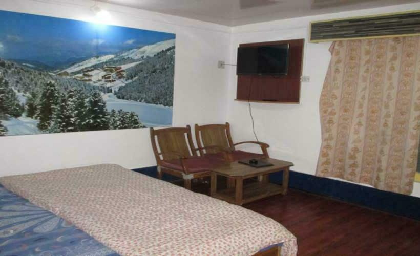 Mayur Hotel And Restaurant