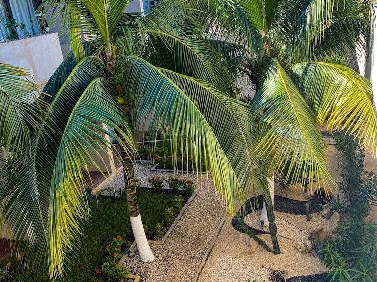 Moonshine Tulum Hotel & Hostel