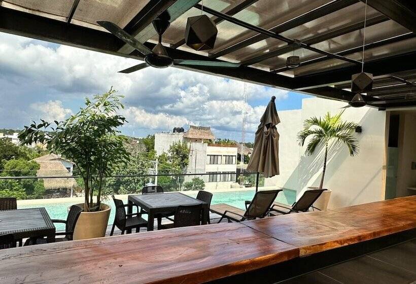 Moonshine Tulum Hotel & Hostel