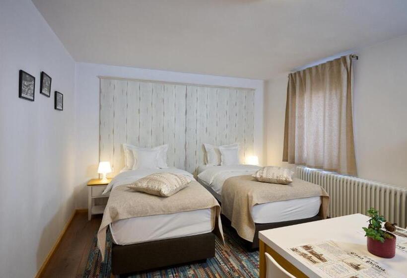 ペンション Casa Piedra