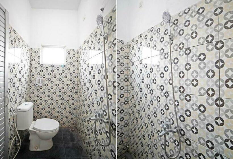 פנסיון Gurusinga Guesthouse Redpartner