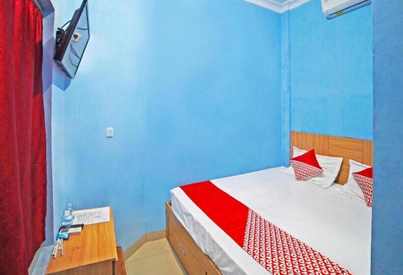 פנסיון Gurusinga Guesthouse Redpartner