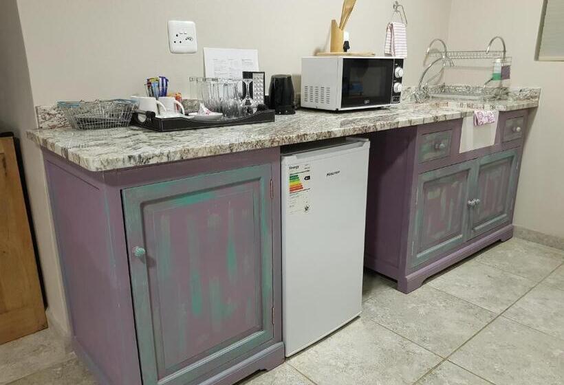 بنسيون Huis Van Seisoene