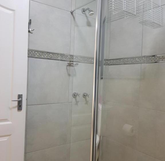 بنسيون Huis Van Seisoene