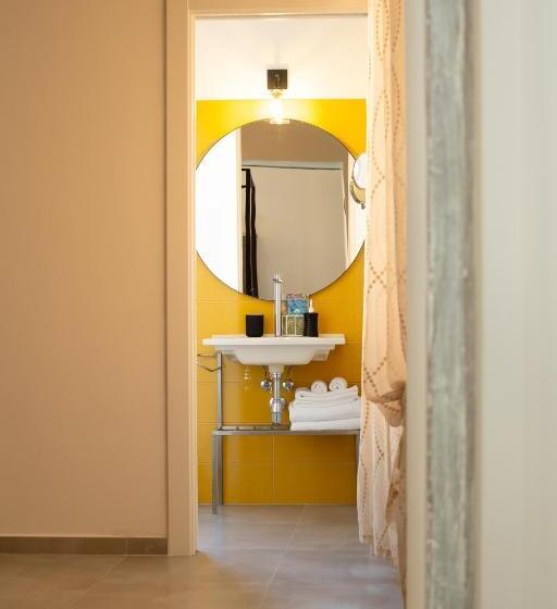 פנסיון Piombino 1428