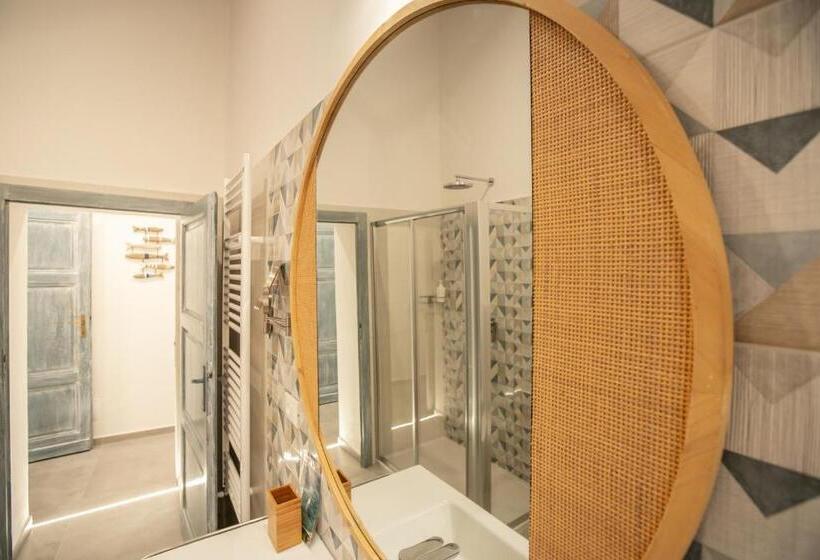 פנסיון Piombino 1428