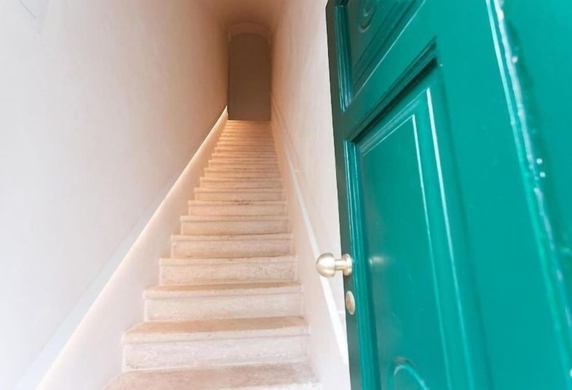 ペンション Viasarnelli72