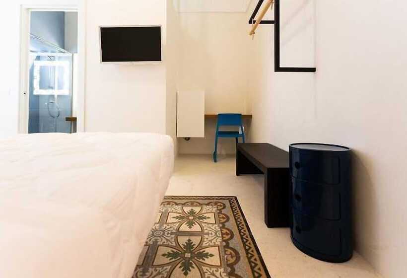 ペンション Viasarnelli72