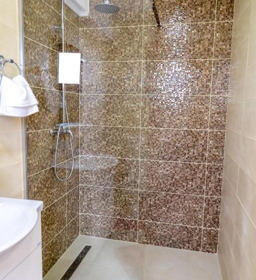 Pensiune Roata Cu Noroc