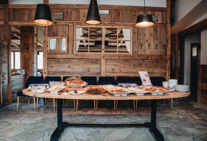 منتجع Capanna Presena